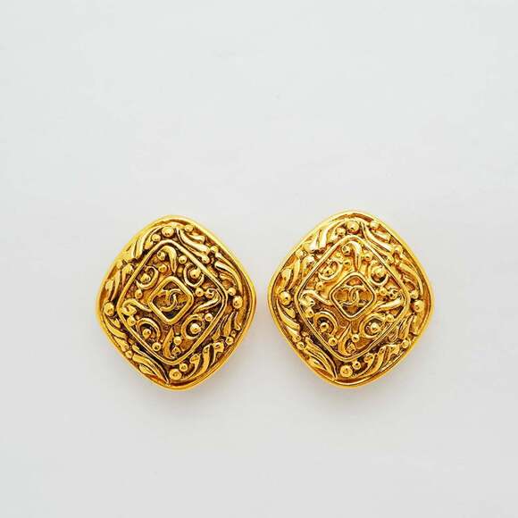 CHANEL Gold Earrings